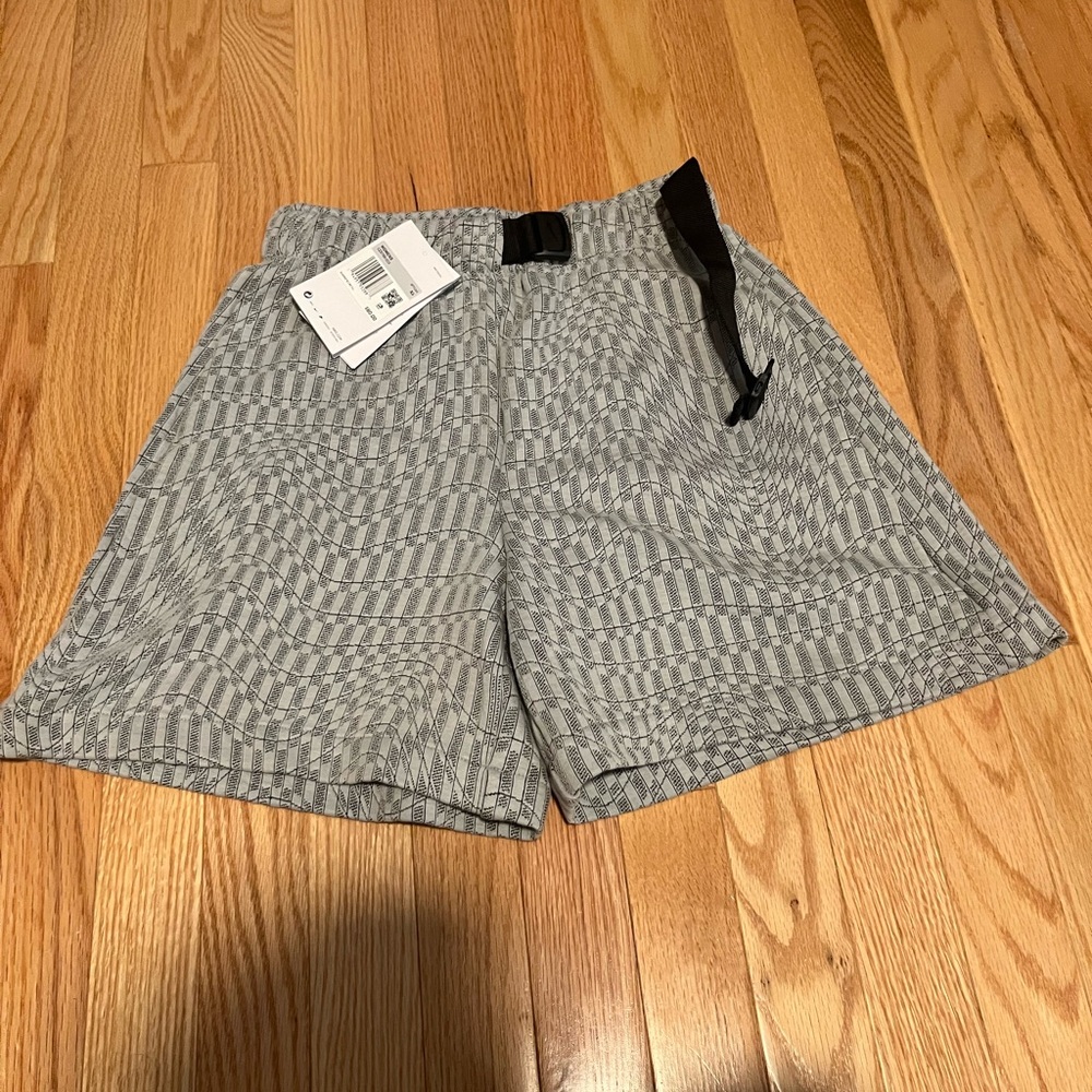 NWT Women’s Nike Tech Pack Shorts size XS